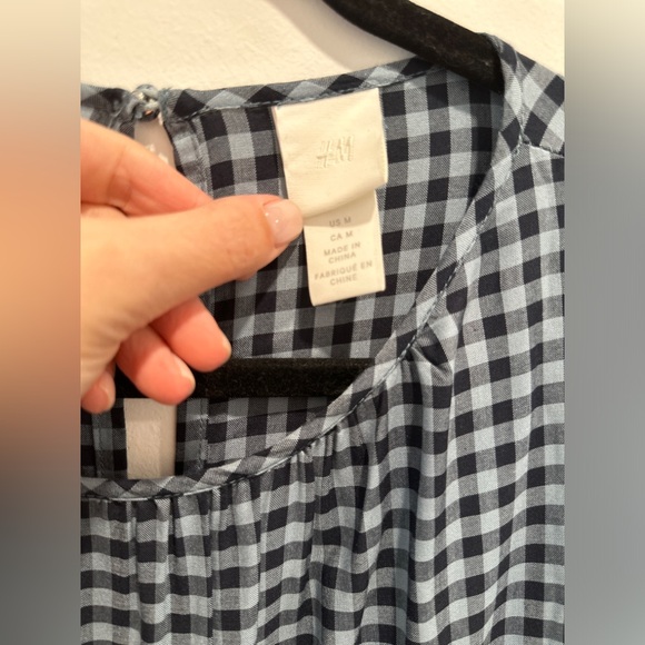 H&M blue and black checkered flowy dress! Never worn - Picture 7 of 10
